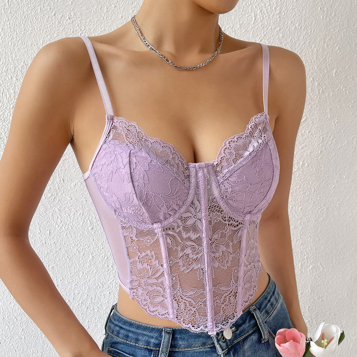 Cami Sweetheart Neck Lace Detail